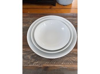 Set Of 3 Pottery Barn 'great White' Large Shallow Serving Bowls