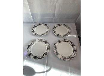 Set Of 4Pink Tuxedo Dinner Plates