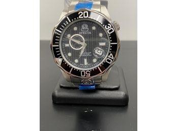 Invicta  Signature Diver Automatic Date Silver And Black Mens Watch