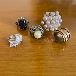 Lot Of Vintage Costume Jewelry - Rings