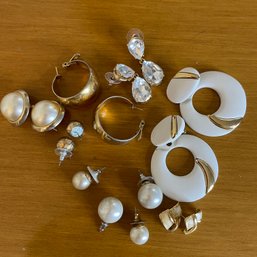 Lot Of Vintage Costume Jewelry - White And Gold Earrings