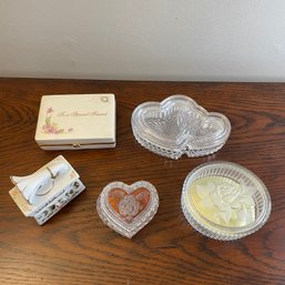 Lot Of Porcelain And Glass Jewelry / Trinket Boxes