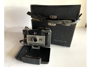 2 Polaroid Land Cameras