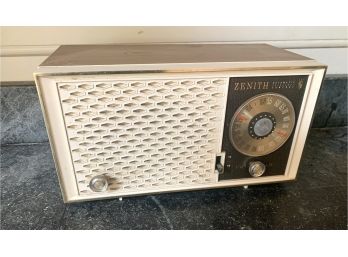 Zenith Table Radio