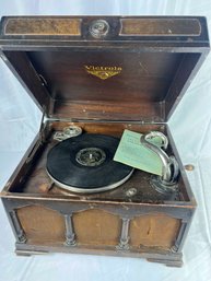 E19 Victrola Phonograph - Working