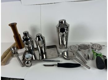 Large Collection Of Stainless Steel Barware - 37 Bc
