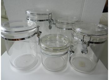 Set Of William Sonoma Plastic Cannisters With Sealing Lid