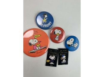50'S Peanut's Pinback / Lapelle Pins - Snoopy Lucy