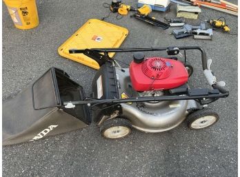 Honda GCV-160 Self Propelled Lawnmower