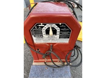 Lincoln Electric AC-225-s Electric Welder