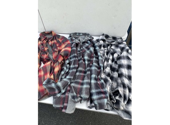 3 Men's Grizzly Mountain Flannel Shirts - M