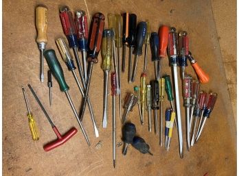 A3- Large Lot Of Screwdrivers And Misc Tools