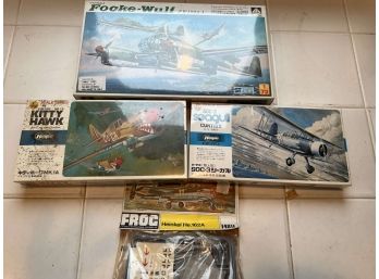 11- 4 X Model Airplanes - Frog, Hasegawa, Focke Wulf, Kitty Hawk, Seagull, Heinkel