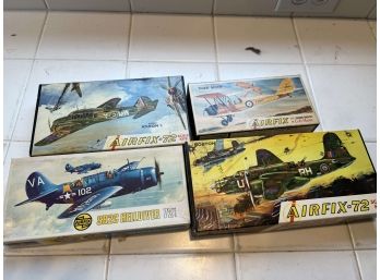7- 4 X Airfix Airplane Models - Hellover, Boston, Anson, Tiger Moth