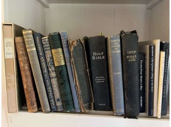 Book Shelf Antique / Vintage - Bible, Book Of Tea, Russian Folk Tales - 15