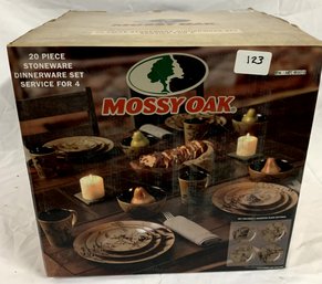 Mossy Oak Stoneware Dinner Service (123)