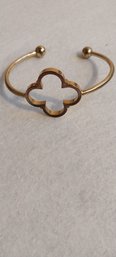 Louis Vuitton Gold Tone Clover Bracelet (ED6)