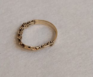 Solid Yellow Gold Chevron Ring Size 10 (ET-6)
