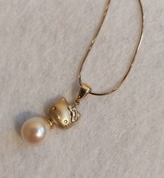 14K And Pearl Hello Kitty Pendant Necklace (ED27)