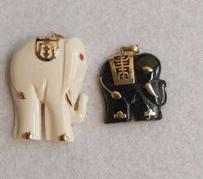 Pair Of Vintage Carved Elephant Pendants (ED45)