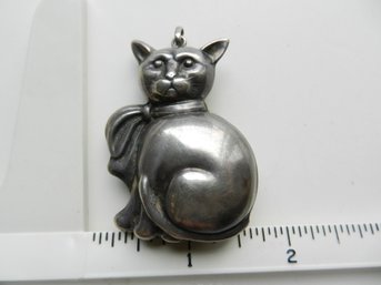 Vintage Sterling Silver Hollow Large Cat Pendant  (DL2)