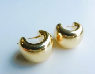 Vintage 14k Gold Wide Hollow Puffy Hoop Earrings  (DT31)