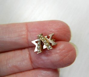 Vintage 10k Gold Sigma Chi Lambda Sorority Pin With Pearls   (DT50)