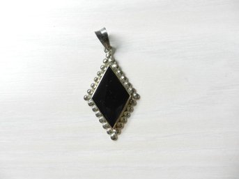 Vintage ND Sterling Silver 925 And Black Onyx Pendant   (DT56)