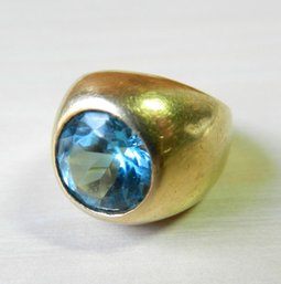 Vintage 14k Thick Gold Ring With Blue Topaz Stone  (DP21)