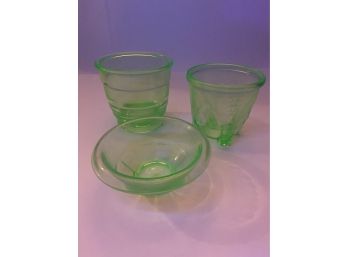 Uranium Green Glass Measuring Cups