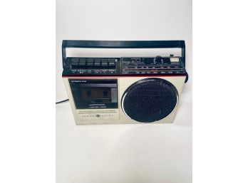 Vintage GE Radio And Cassette Player