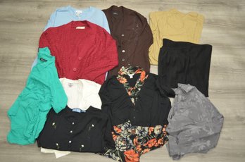 Clothing Lot AG: Mixed Blouses And Pants