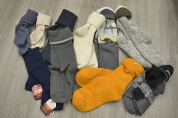 Clothing Lot AM: Socks!