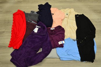 Clothing Lot I: 11 Piece Mixed Brand & Size Womens Clothes