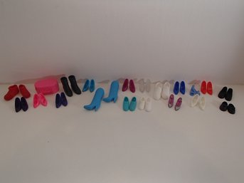 Lot Of Barbie Shoes And Accessories
