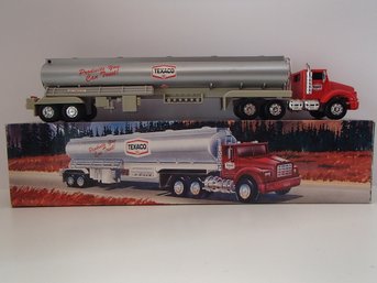 1995 Edition 1975 Texaco Toy Tanker Truck With Lights And Sound