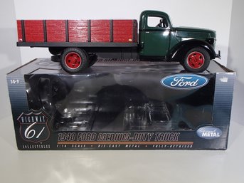 1940 Ford Medium-duty Die-cast Truck By Ertl 2009
