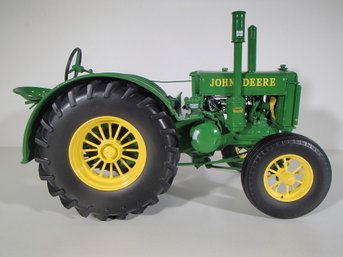 John Deere Model D Precision Die Cast Metal Tractor