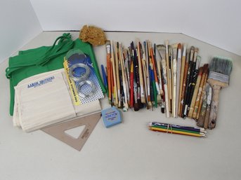 For The Artist A Smock, Brush Holder And Brushes