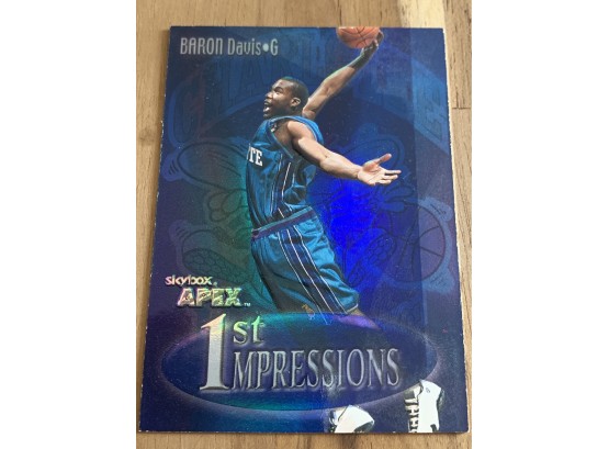 1999 SKYBOX APEX BARON DAVIS 1st IMPRESSIONS ROOKIE CARD