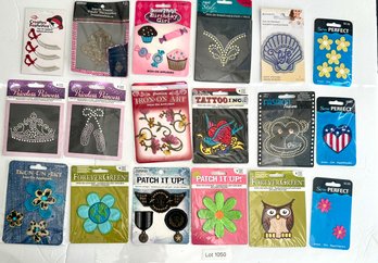 Lot Of Iron Ons / Transfers - Lot #1050