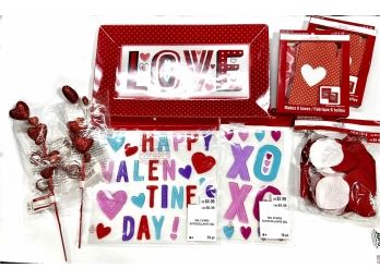 Valentine's Day Lot With Window Decor & Candy Boxes