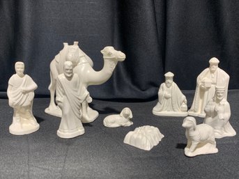 9 Pieces Of White Porcelain Nativity Scene. Camel Is 4 In Tall And 5 In Wide. Joseph Is 3 And 1/2 In Tall.