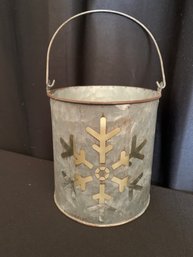 Decorative Snowflake Metal Candle With Faux Light Up Candle 5'