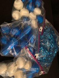 36 Vintage Blue And White Silkies Mid-century Modern Christmas Bulbs With Blue Tinsel