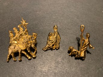 Vintage Gold Tone Nativity Brooch Set Of 3