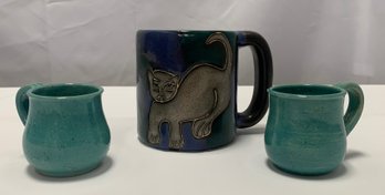 Pottery Lot Of 3 - Large Cat Mug And Two Mini Mugs