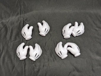 4 PAIRS OF MICKEY MOUSE HANDS CORN COB HOLDERS