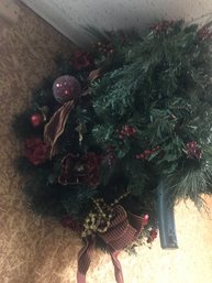 Discovery Lot:  Artificial Christmas Wreaths