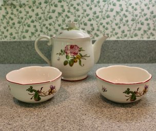 CE Cory Teapot And Bowls